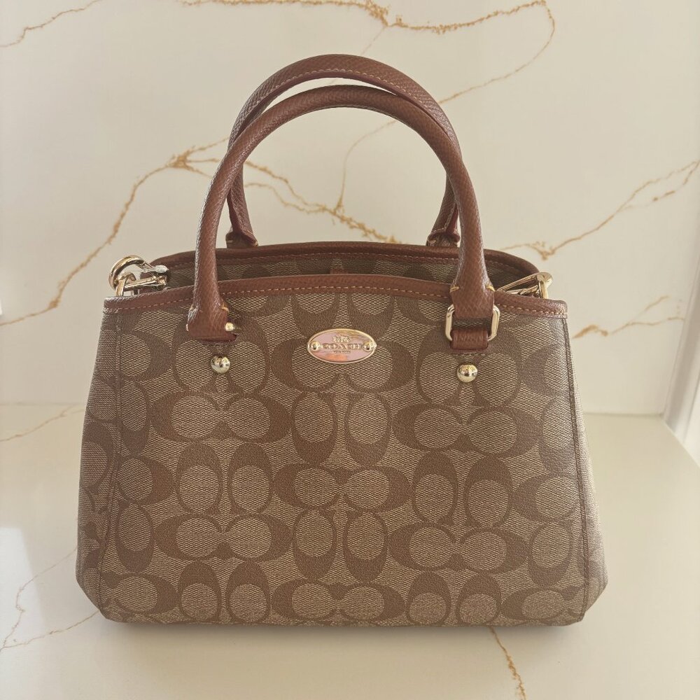 Coach 2way Handbag / Shoulder bag in Signature Canvas - F34605